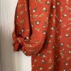 Lauren Conrad Floral Top Medium Burnt Orange